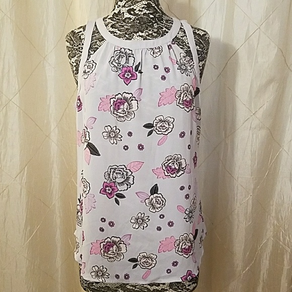 Candie's Tops - Candie's peony print halter shell, size L
